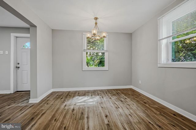 175 RIVERVIEW DR, New Castle, DE 19720