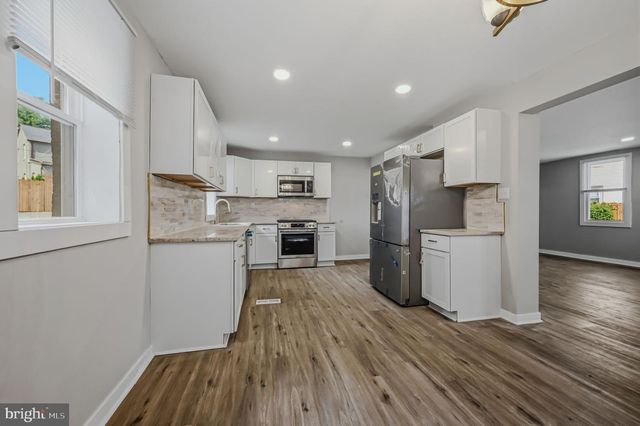 175 RIVERVIEW DR, New Castle, DE 19720