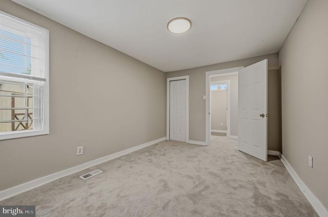 175 RIVERVIEW DR, New Castle, DE 19720