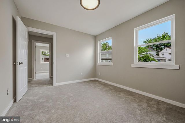 175 RIVERVIEW DR, New Castle, DE 19720