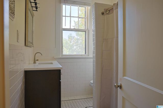 2124 16TH AVENUE S, Birmingham, AL 35205