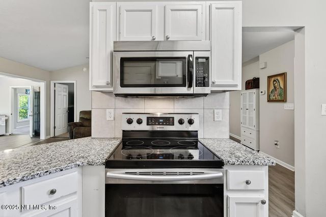 17080 MCINTOSH Road, Hilliard, FL 32046