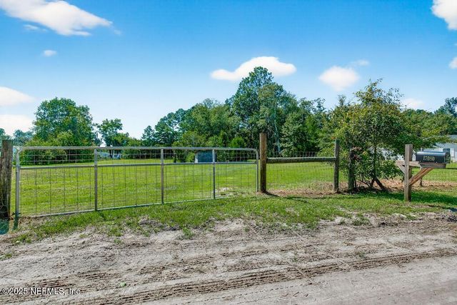 17080 MCINTOSH Road, Hilliard, FL 32046