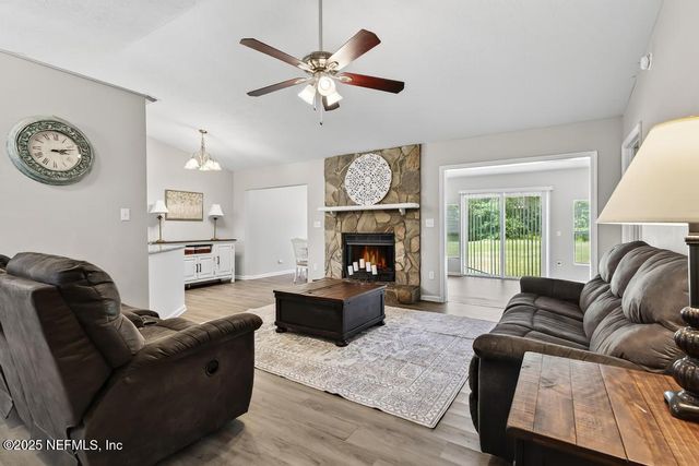 17080 MCINTOSH Road, Hilliard, FL 32046