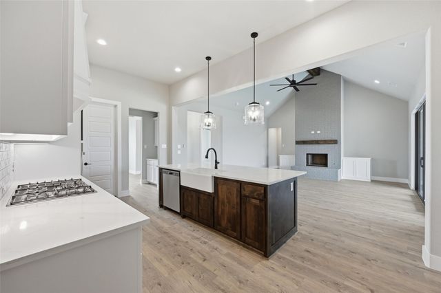 116 Rocky Top, Reno, TX 76020