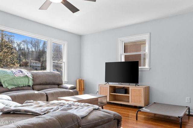 525 Terry Drive, Bristol, VA 24201