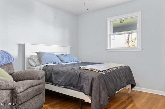 525 Terry Drive, Bristol, VA 24201