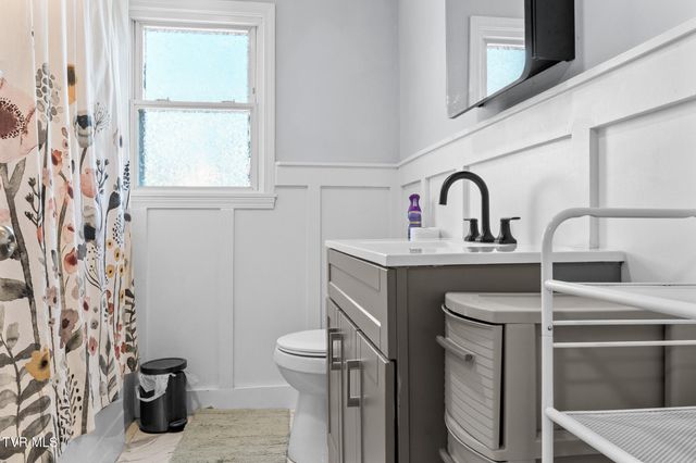 525 Terry Drive, Bristol, VA 24201