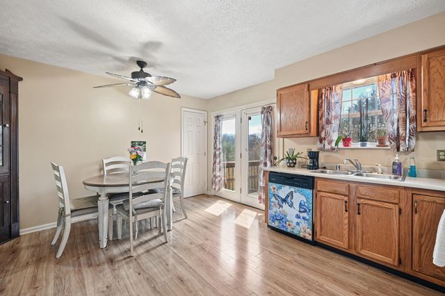 16 Blanche Avenue, Williamstown, KY 41097