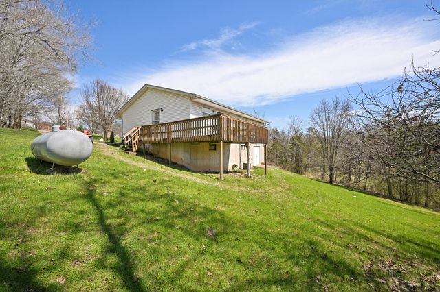 16 Blanche Avenue, Williamstown, KY 41097