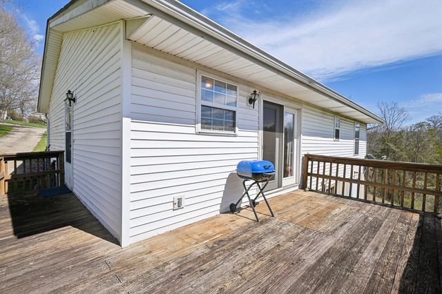 16 Blanche Avenue, Williamstown, KY 41097