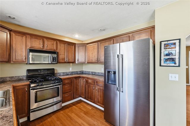 218 Parkstone Drive, Fraziers Bottom, WV 25082