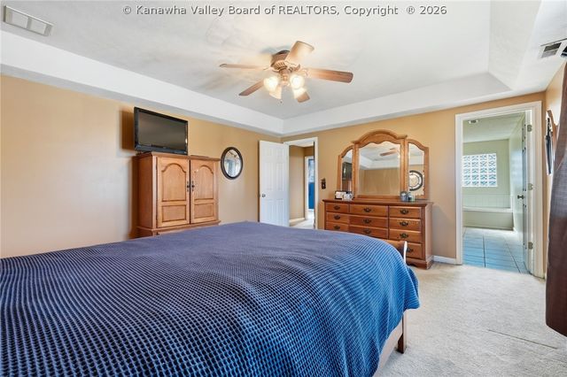 218 Parkstone Drive, Fraziers Bottom, WV 25082