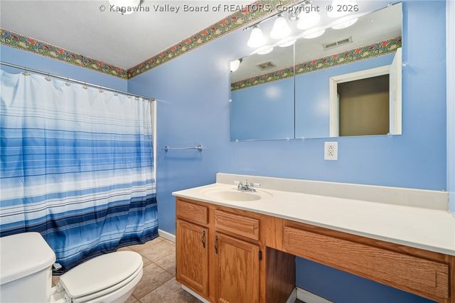 218 Parkstone Drive, Fraziers Bottom, WV 25082