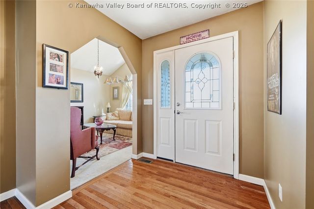 218 Parkstone Drive, Fraziers Bottom, WV 25082