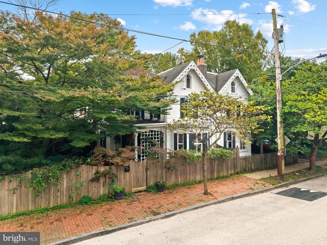 30 W QUEEN LN, Philadelphia, PA 19144