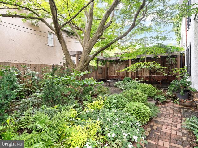 30 W QUEEN LN, Philadelphia, PA 19144