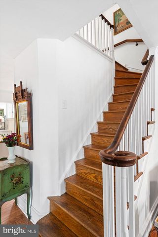 30 W QUEEN LN, Philadelphia, PA 19144
