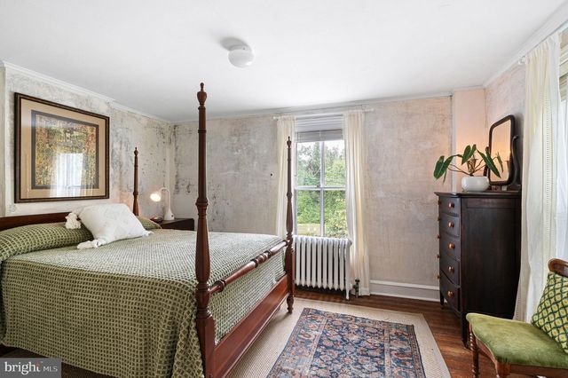 30 W QUEEN LN, Philadelphia, PA 19144