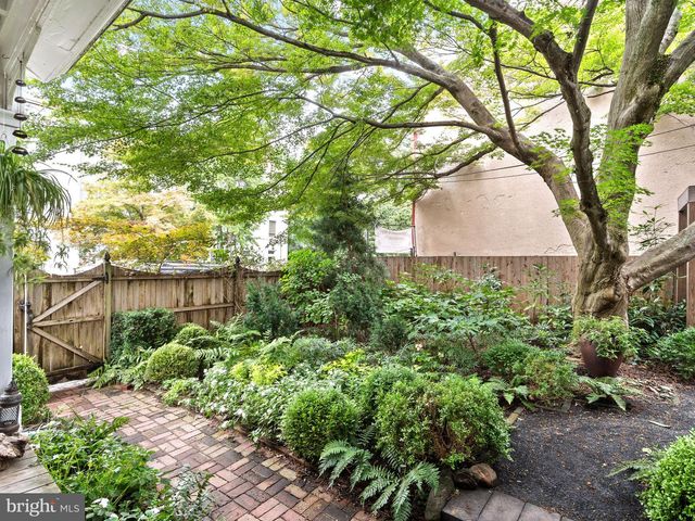 30 W QUEEN LN, Philadelphia, PA 19144