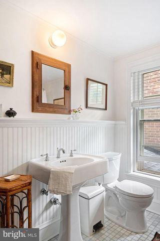 30 W QUEEN LN, Philadelphia, PA 19144