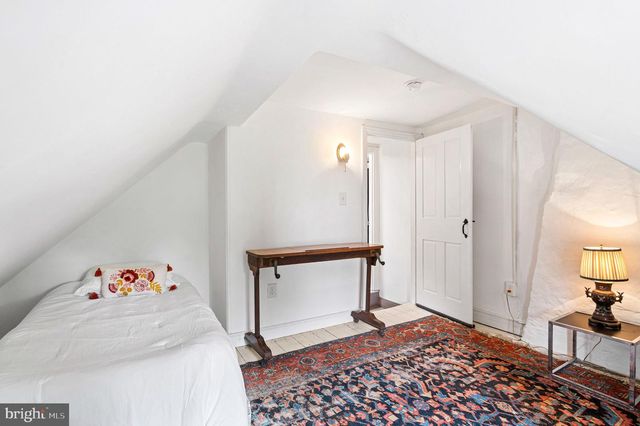 30 W QUEEN LN, Philadelphia, PA 19144