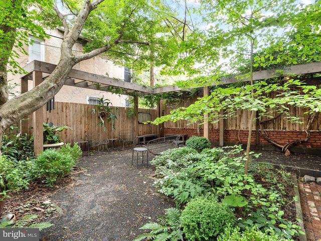 30 W QUEEN LN, Philadelphia, PA 19144
