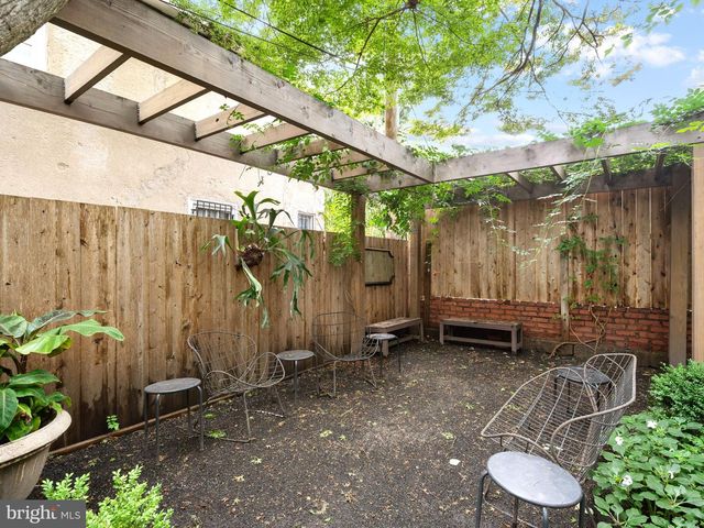 30 W QUEEN LN, Philadelphia, PA 19144