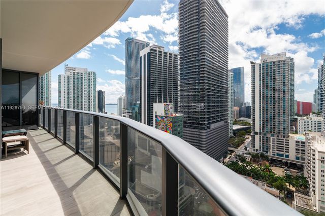 45 SW 9th St 2306, Miami, FL 33130