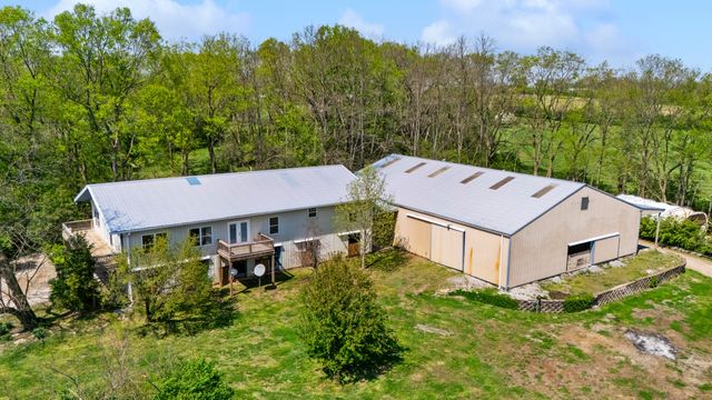 583 College Road, Paris, KY 40361