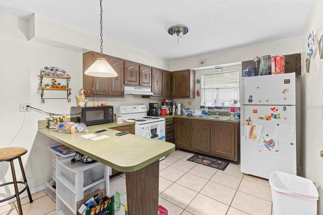 202 OTTER LANE, Apopka, FL 32703