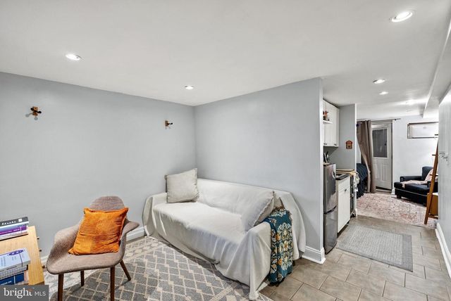 2422 2ND ST NE, Washington, DC 20002