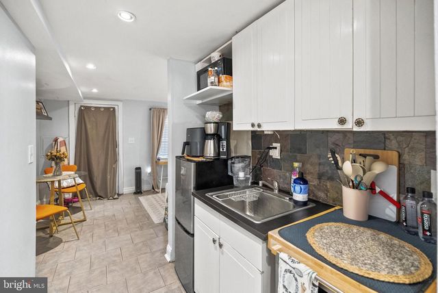 2422 2ND ST NE, Washington, DC 20002