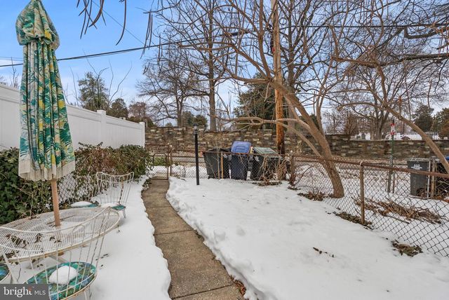 2422 2ND ST NE, Washington, DC 20002