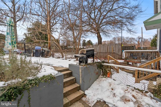 2422 2ND ST NE, Washington, DC 20002