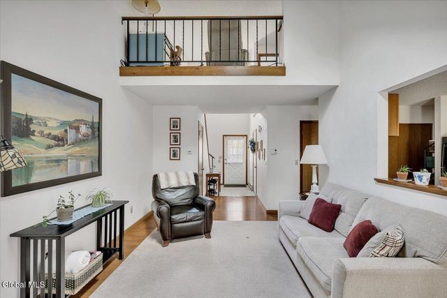 544 Townwood Drive, Guilderland, NY 12203