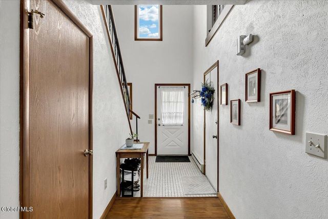 544 Townwood Drive, Guilderland, NY 12203