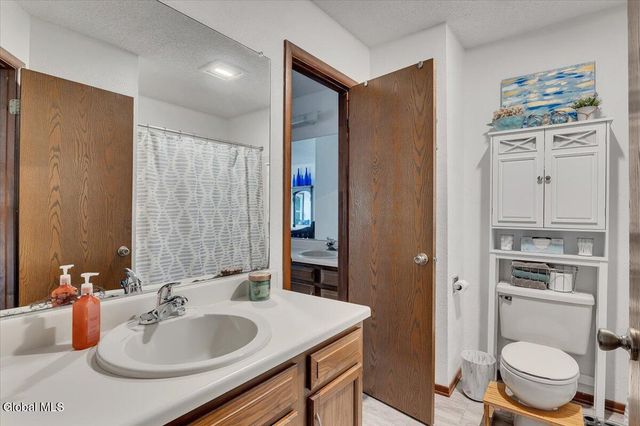 544 Townwood Drive, Guilderland, NY 12203