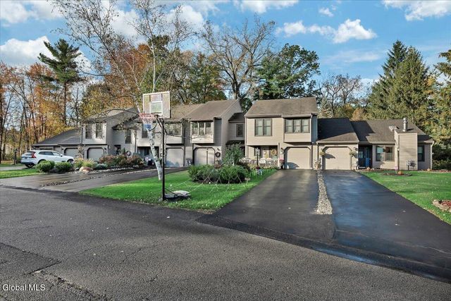 544 Townwood Drive, Guilderland, NY 12203