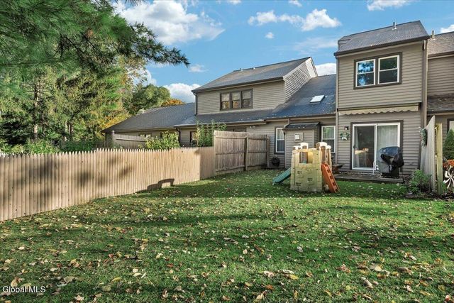 544 Townwood Drive, Guilderland, NY 12203