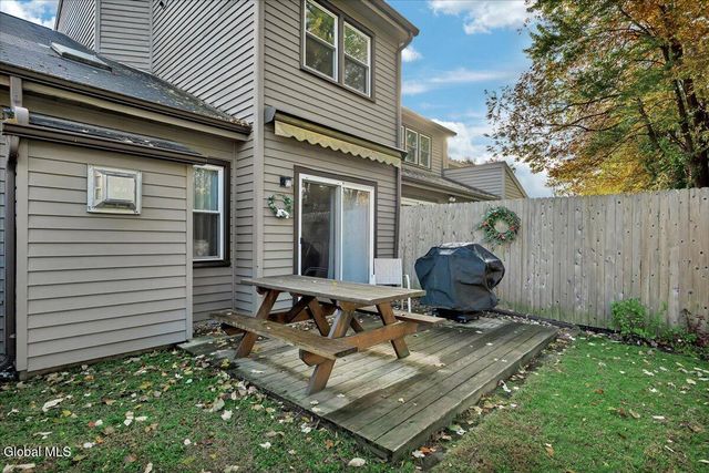 544 Townwood Drive, Guilderland, NY 12203