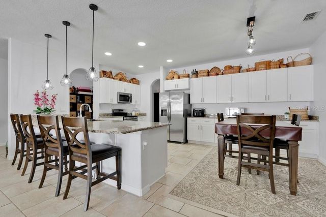 1086 ROCK CREEK STREET, Apopka, FL 32712