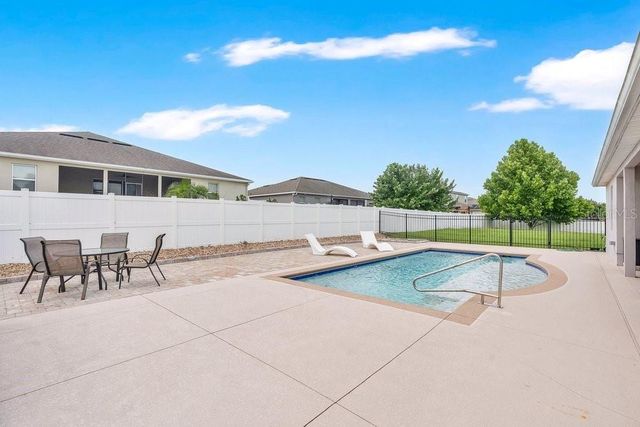 1086 ROCK CREEK STREET, Apopka, FL 32712