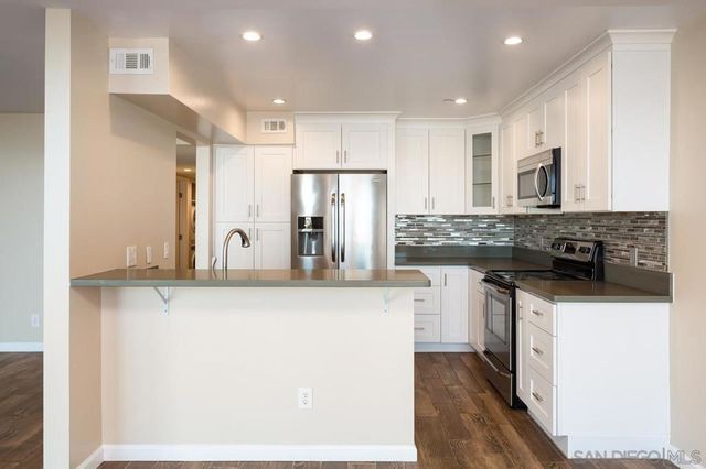 2414 Front Street 13, San Diego, CA 92101