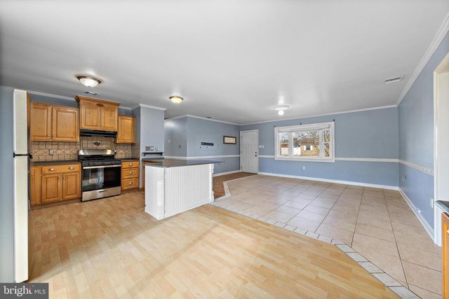 5 FRESNO ST, Barnegat, NJ 08005