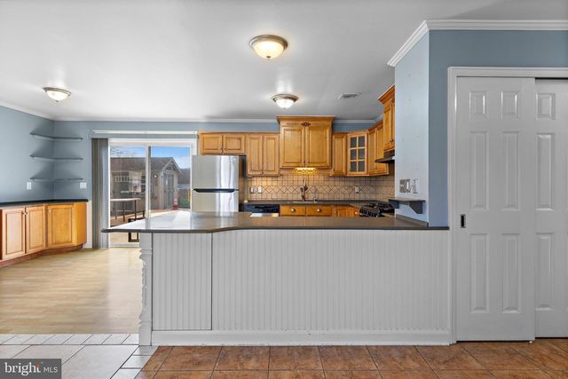 5 FRESNO ST, Barnegat, NJ 08005