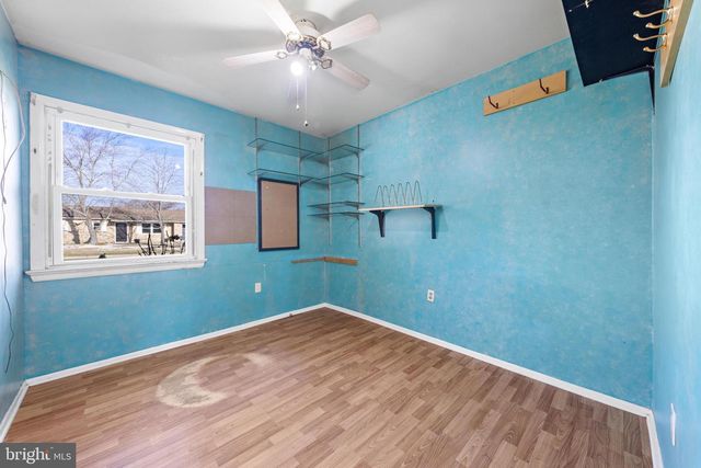 5 FRESNO ST, Barnegat, NJ 08005