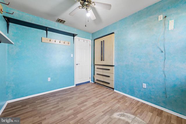 5 FRESNO ST, Barnegat, NJ 08005