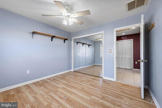 5 FRESNO ST, Barnegat, NJ 08005