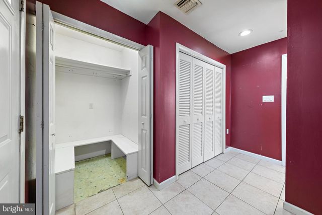 5 FRESNO ST, Barnegat, NJ 08005